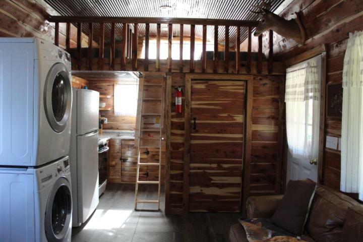 Amish Made Cedar Cabin With A Loft On A Buffalo Farm Close To The Buffalo River Marshall Exterior foto
